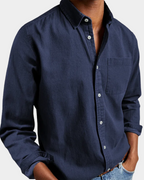 Men's long sleeve spread-collar weekend shirt