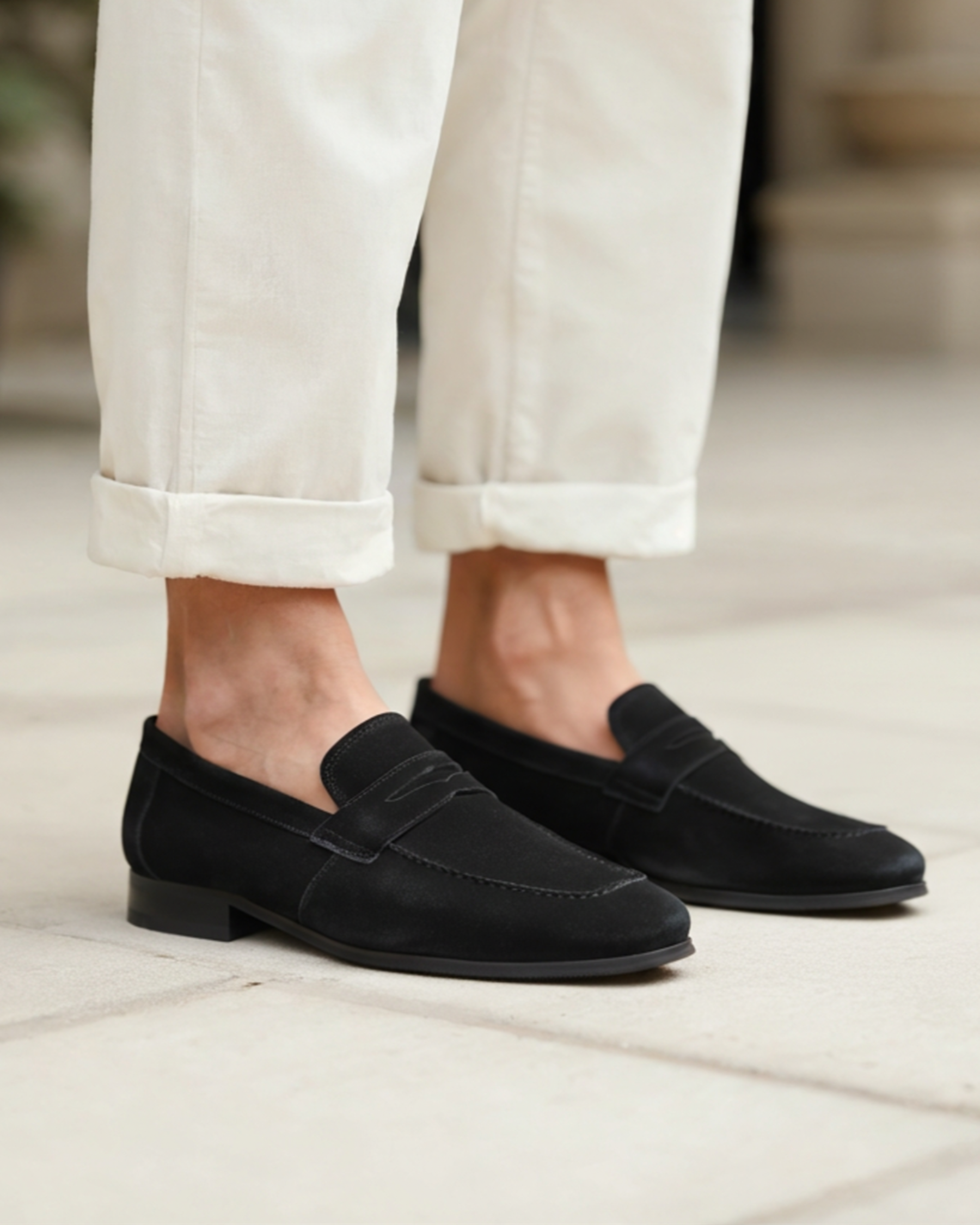Men's penny loafers with moccasin seam and slip-on construction