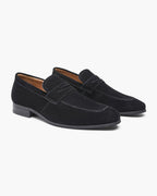 Men's penny loafers with moccasin seam and slip-on construction
