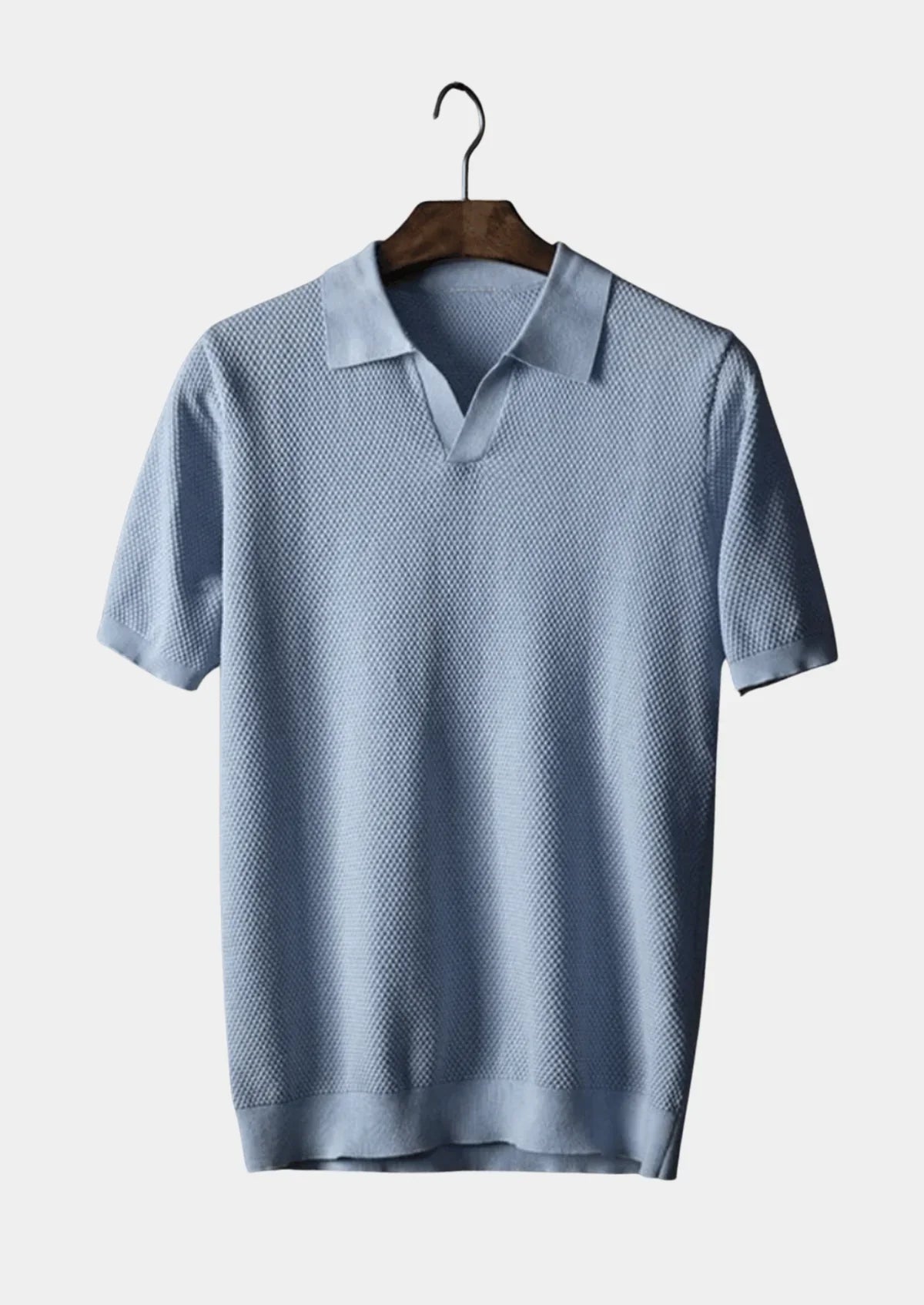 Men's short-sleeve polo shirt with textured knit and collar