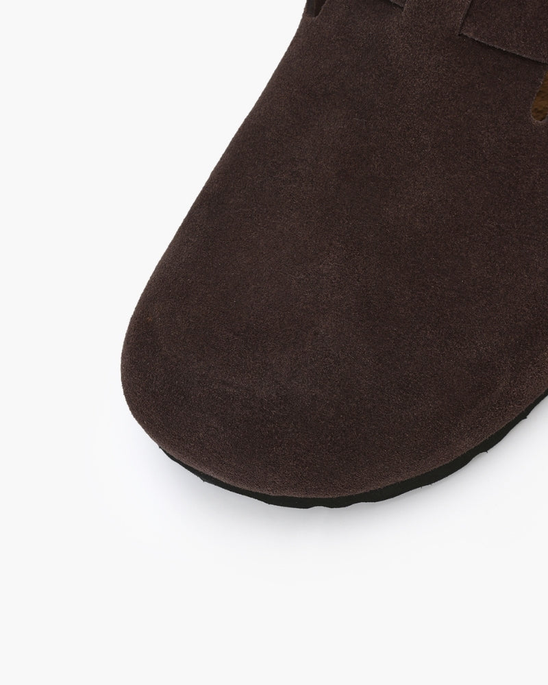 Men's slip-on clogs with low block heel