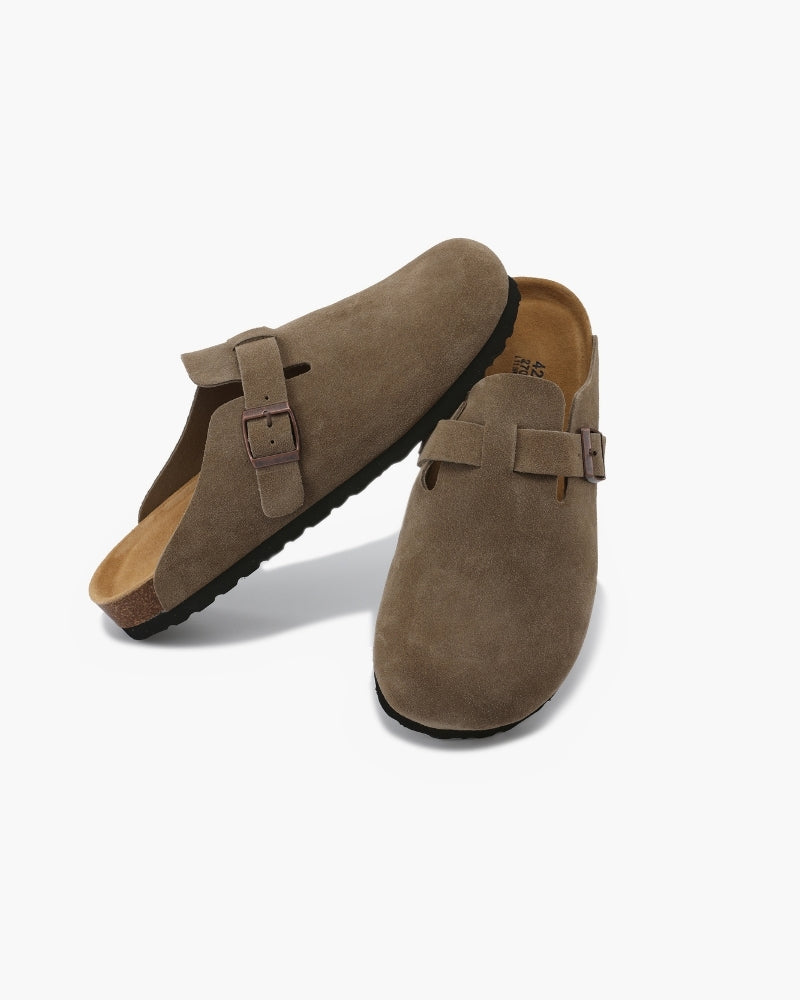 Men's slip-on clogs with low block heel