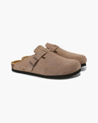 Men's slip-on clogs with low block heel