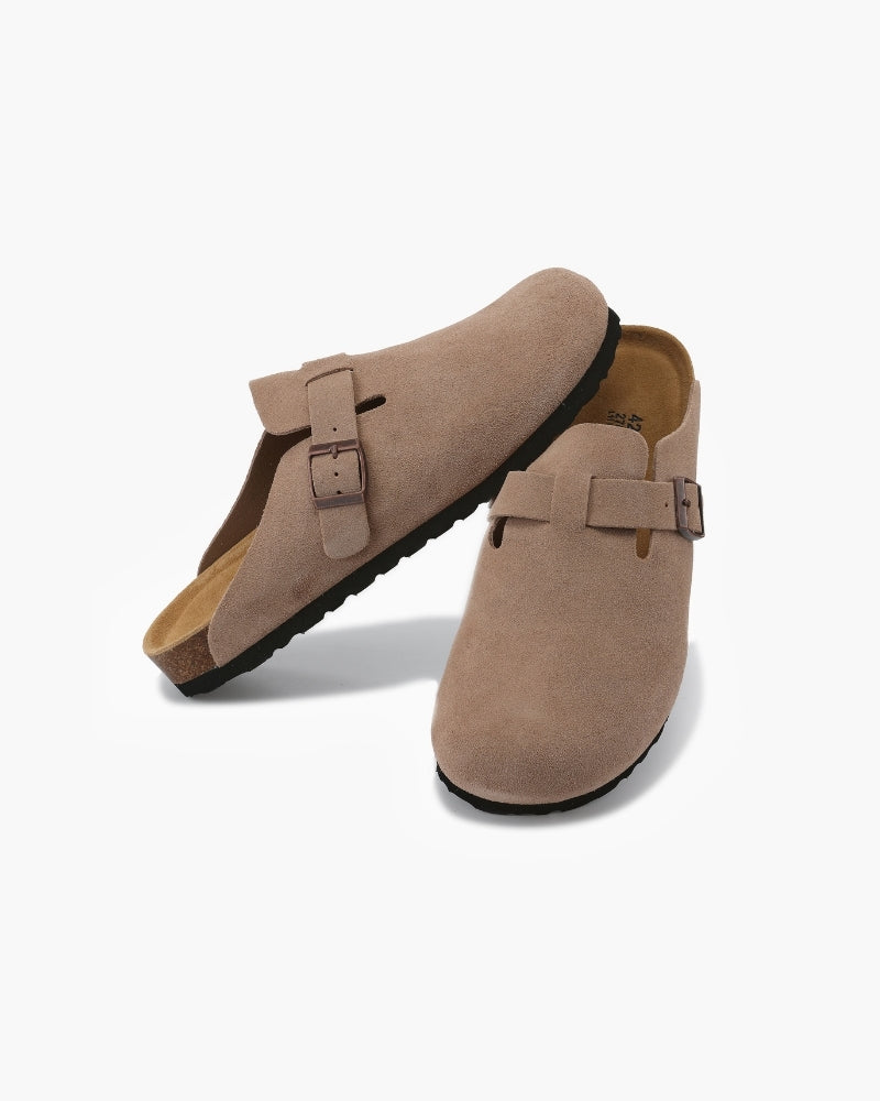 Men's slip-on clogs with low block heel