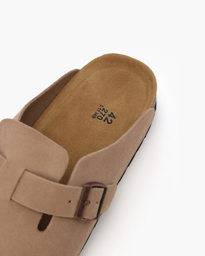 Men's slip-on clogs with low block heel
