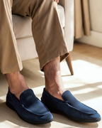 Men's slip-on loafers with black soles