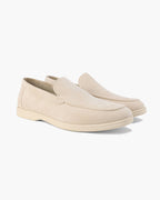 Men's slip-on loafers with moccasin toe