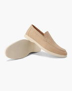 Men's slip-on loafers with moccasin toe