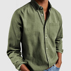 Men's spread-collar button-front weekend shirt