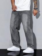 Men's straight leg wide-fit weekend jeans