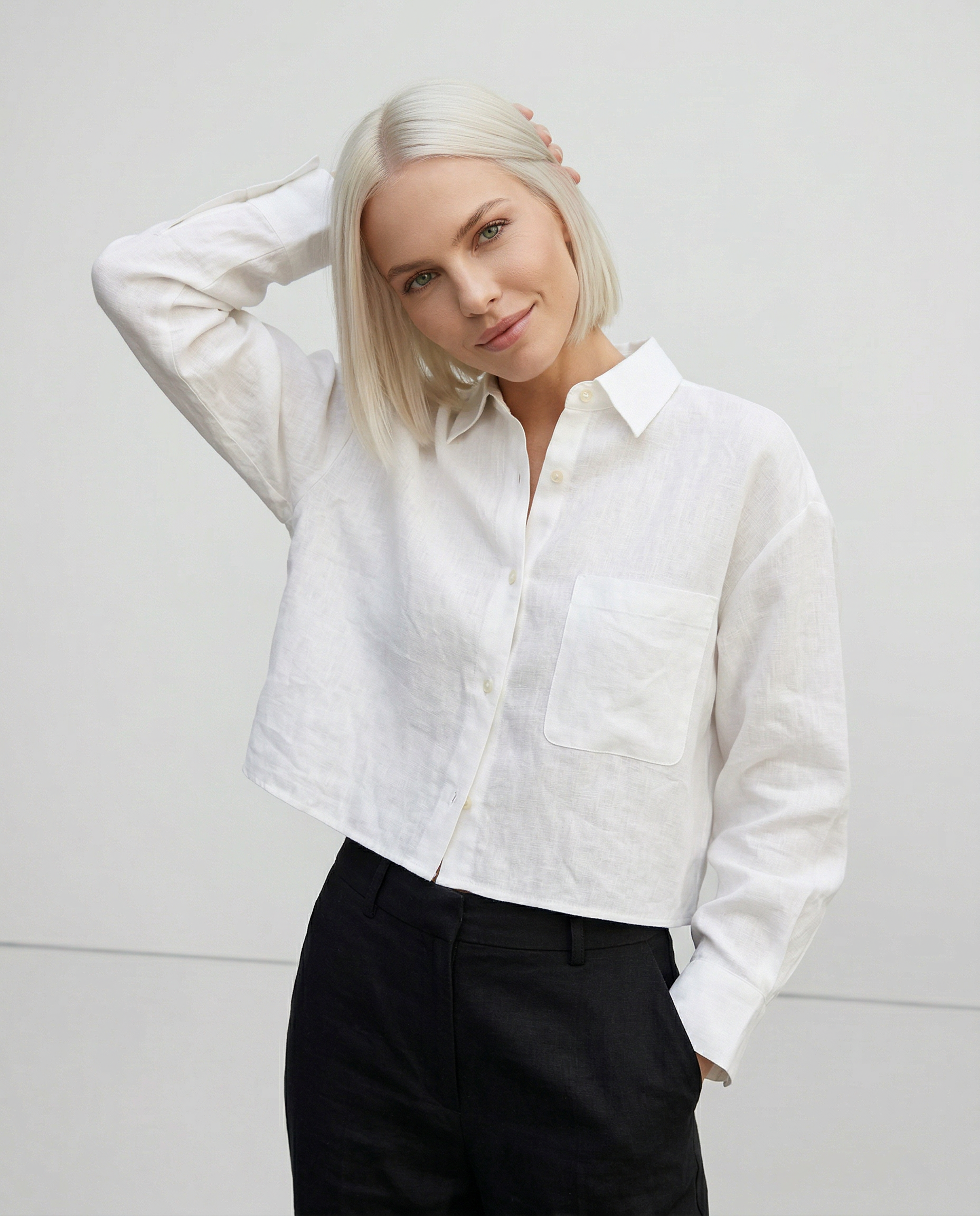 Women's cropped oversized long sleeve shirt