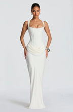 Women's fitted open-back square-neck evening dress