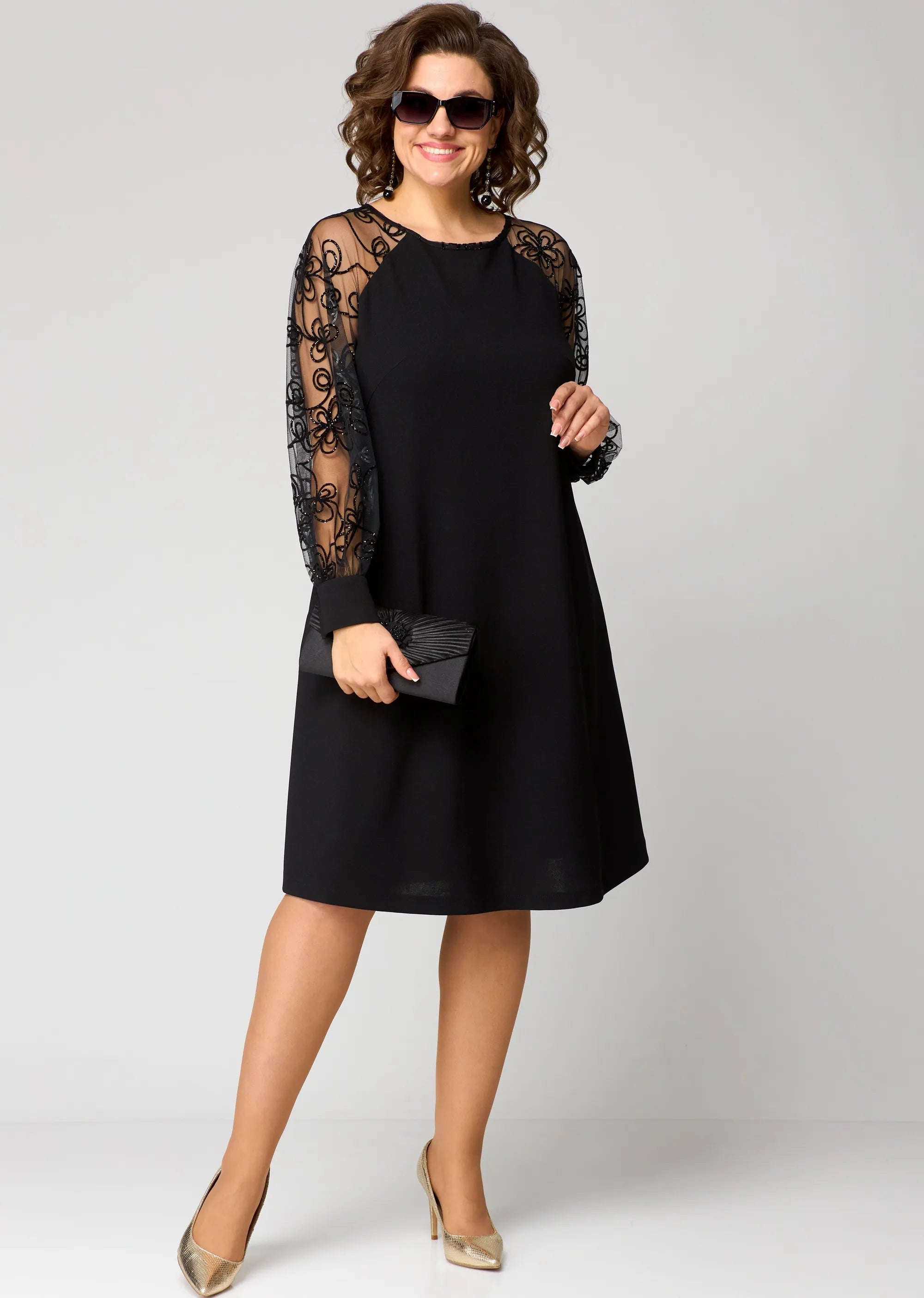 Women's lace sleeve cocktail dress
