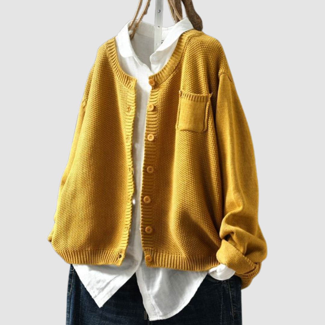 Women's oversized button-front autumn cardigan