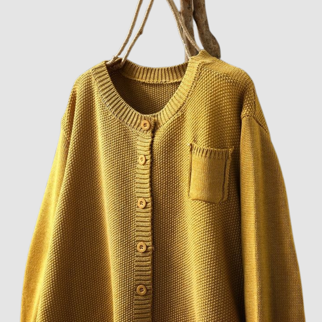 Women's oversized button-front autumn cardigan
