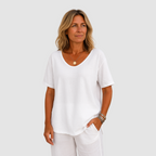 Women's oversized v-neck weekend t-shirt
