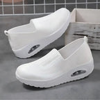 Women's slip-on platform weekend sneakers