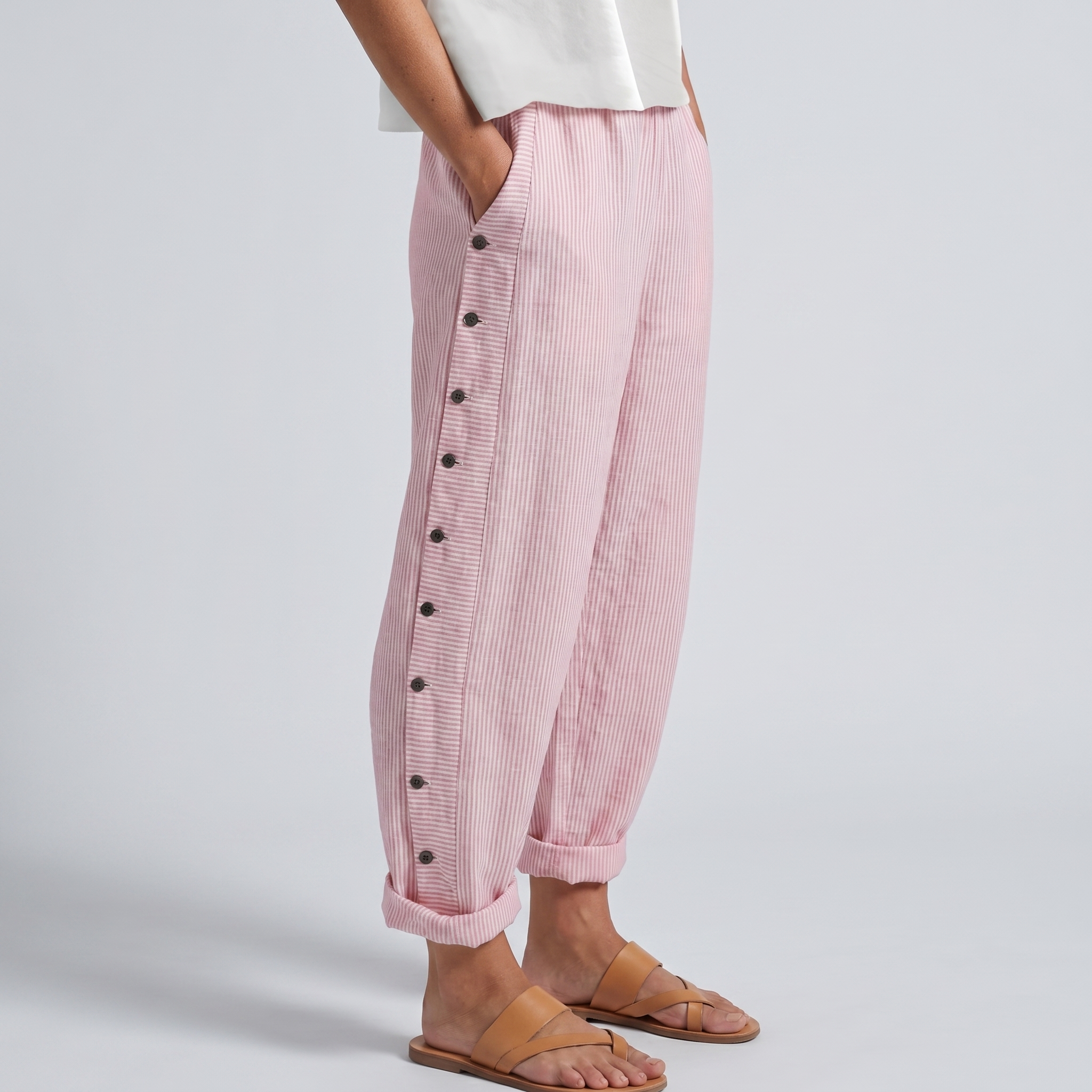 Women's striped button-panel cropped trousers