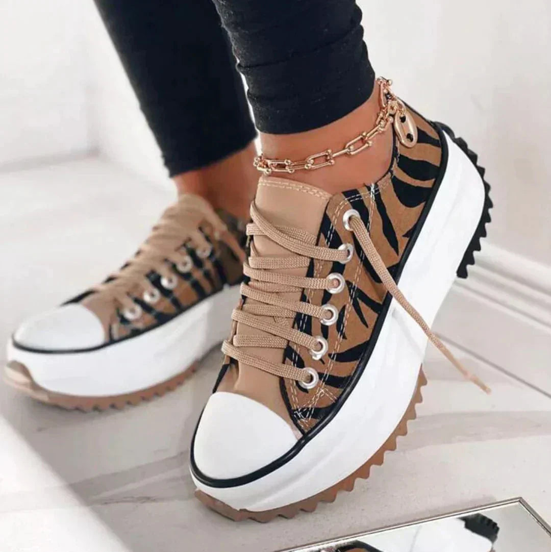 Women's Platform Sneakers | Black Chunky Sole Lace-Up-6